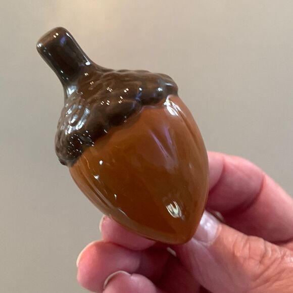 Faux Nora Fleming Acorn Mini - Picture 2 of 3